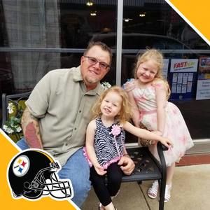 Meet your Posher, Larry